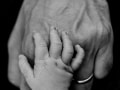 Neugeborenenfotoshooting - Babyfotograf Saarland - Babyfotografie - Babyfotografie Saarlouis - Newbornshooting - Isabell Wadel Fotografie - Geburt Saarland - Babyfotos - Newbornfotograf - Babyfotograf Schmelz - natürliche Fotografie - Fotostudio Schmelz Homestory