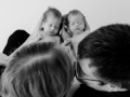 Neugeborenenfotoshooting - Babyfotograf Saarland - Babyfotografie - Babyfotografie Saarlouis - Newbornshooting - Isabell Wadel Fotografie - Geburt Saarland - Babyfotos - Newbornfotograf - Babyfotograf Schmelz - natürliche Fotografie - Fotostudio Schmelz Homestory